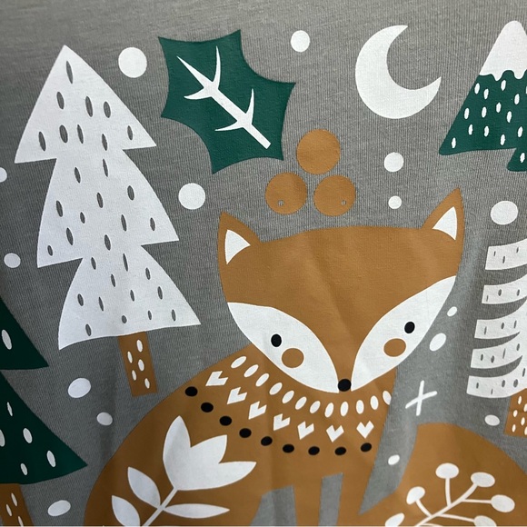 Gray Fox Graphic Long Sleeve sleepwear top - Picture 2 of 9